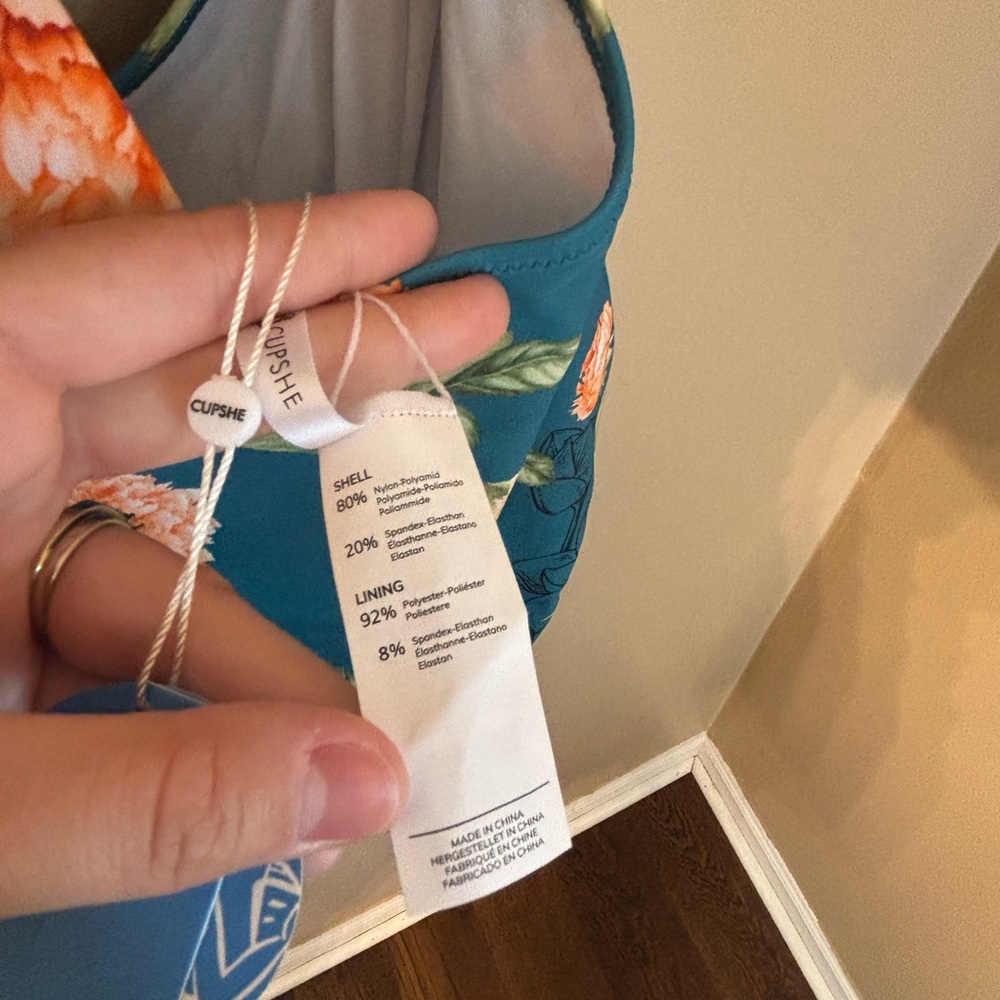 NWT Cupshe women’s one piece swim halter with underwire Large - Picture 6 of 13